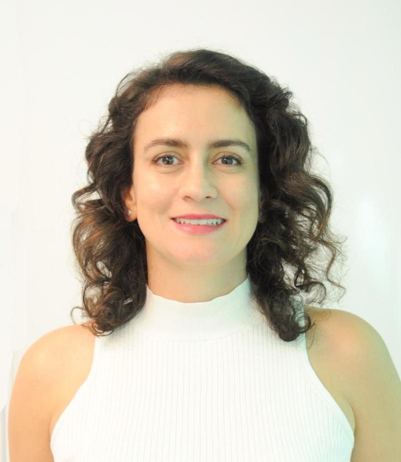 Denise Bueno (Conduzido)
