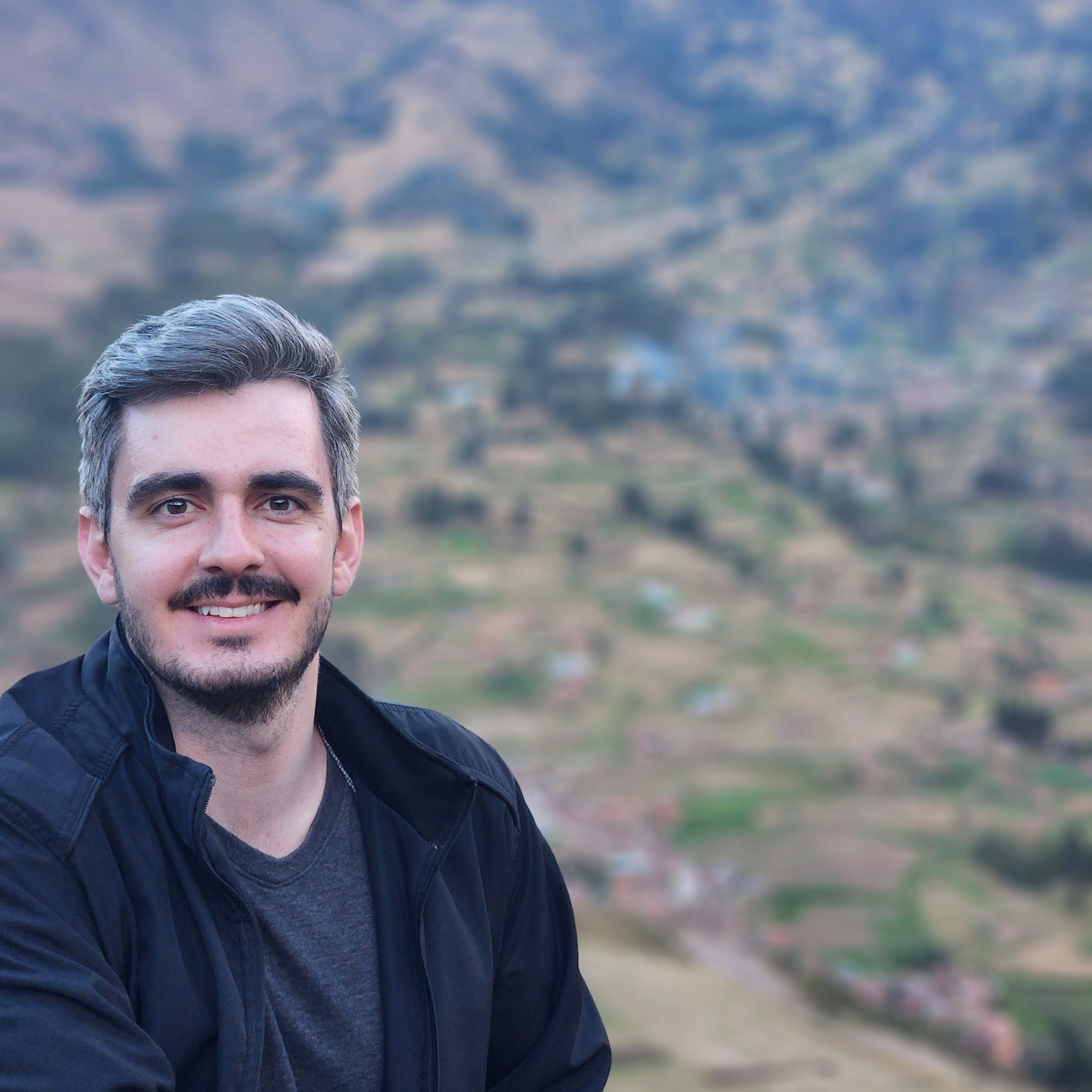 Fernando Ferreira Batista (Condutor)