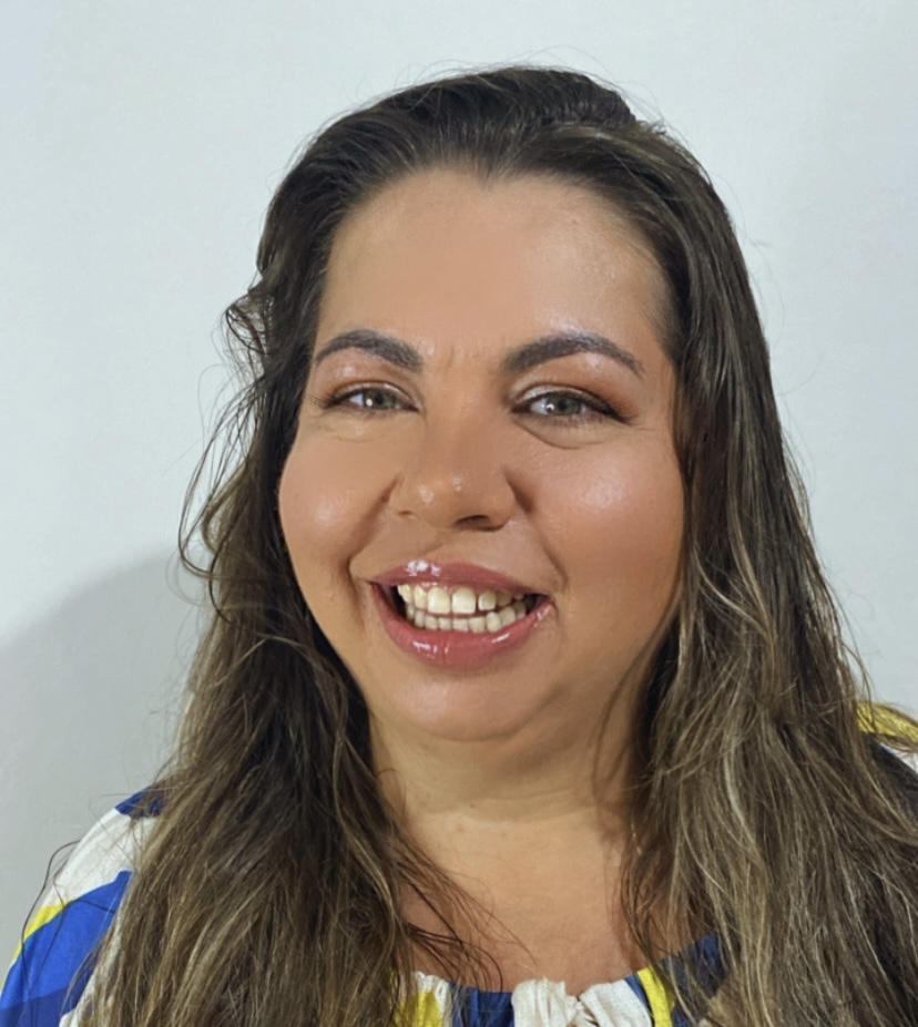 Kamila Pires (Condutor)