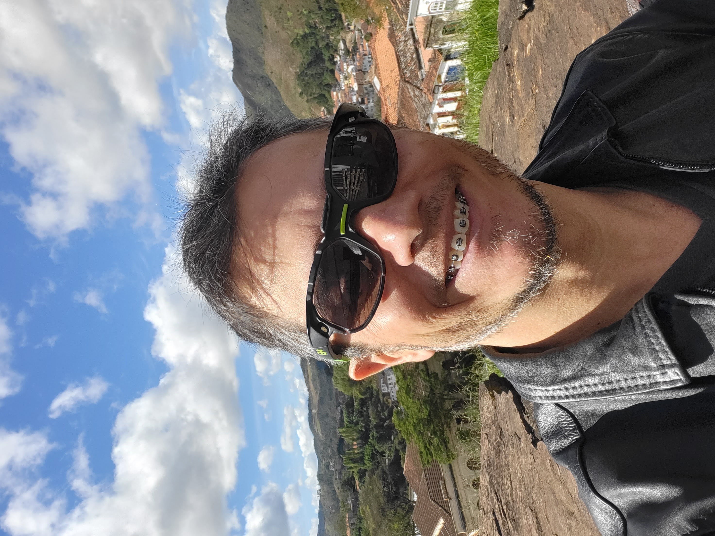 Leonardo Napoles (Condutor)