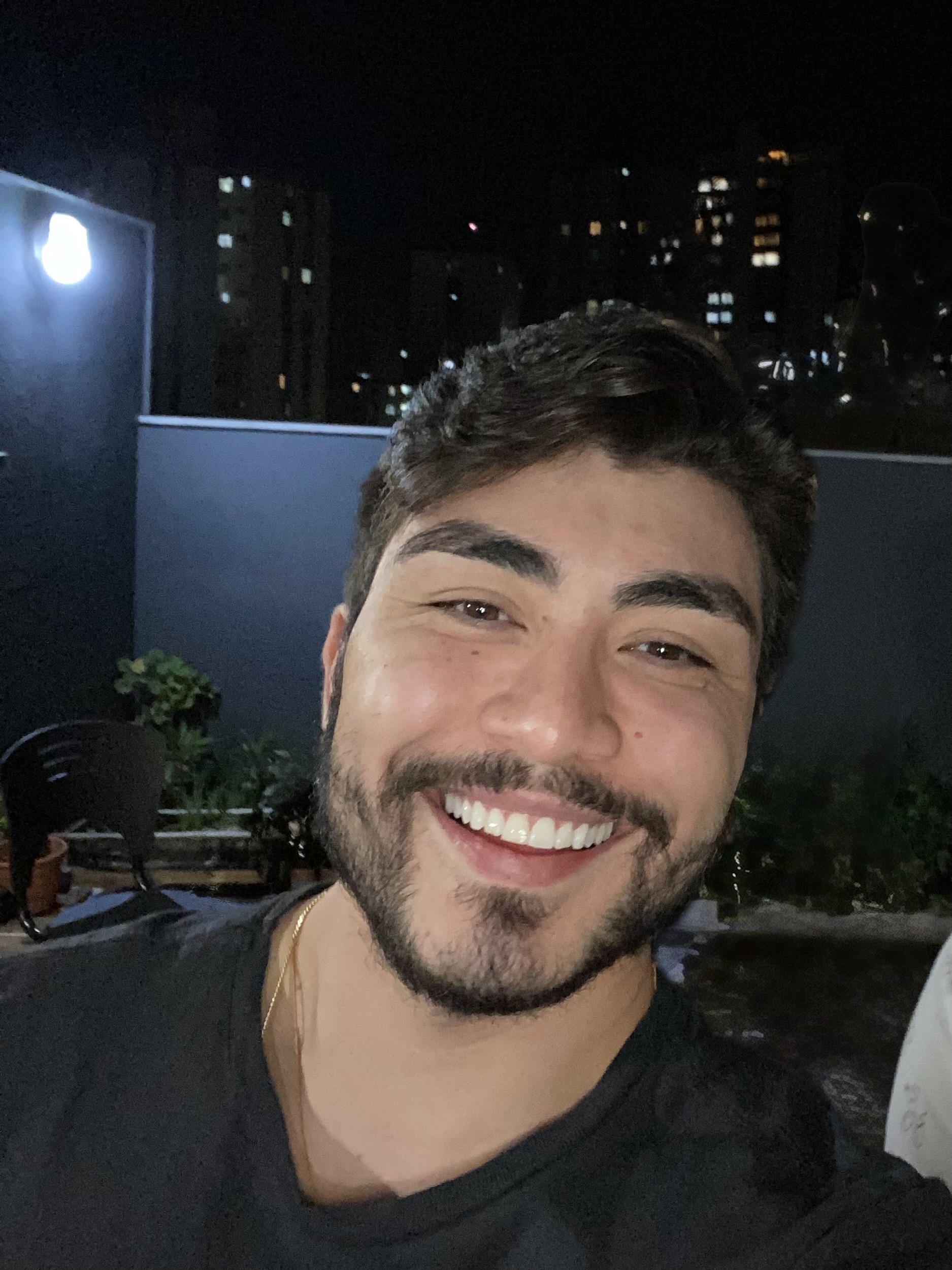 Caio Aoki (Condutor)