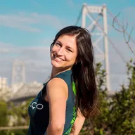 Júlia Vieira